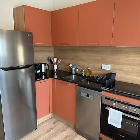Cosy Star - Brand New Flat With Terrace Seaview Flat Ac For 4 아파트