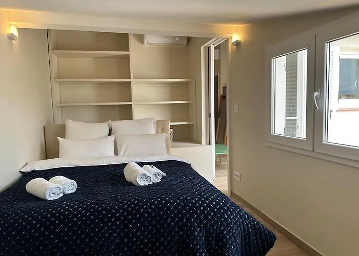 Cosy Star - Brand New Flat With Terrace Seaview Flat Ac For 4 شقة *